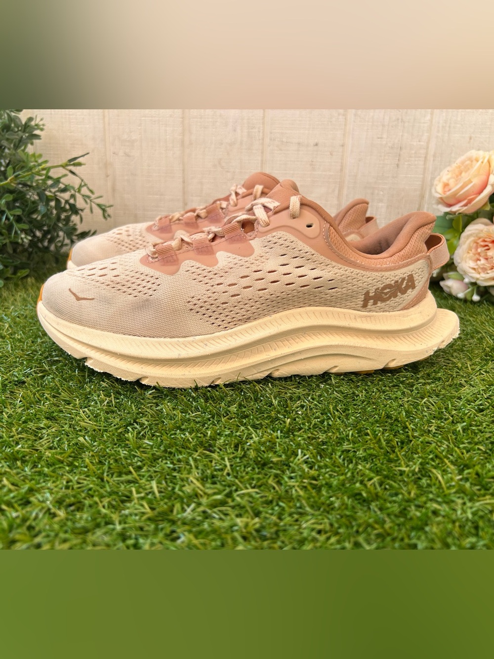 HOKA
Kawana 2 Sneakers women size 7.5 preowned - Picture 8 of 16